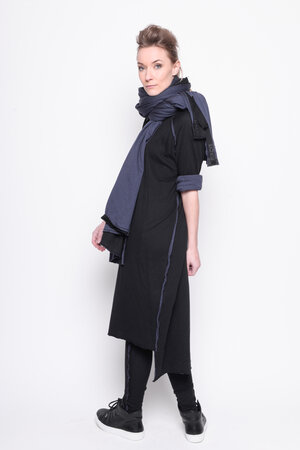2120307-scarf-follow-your-instinct-104-black-with-